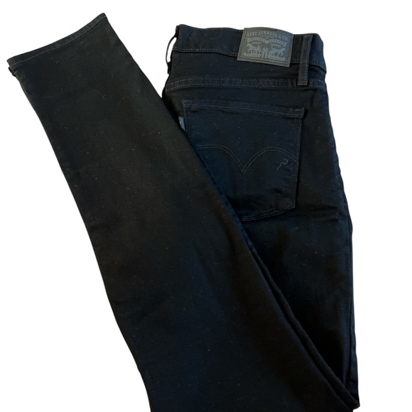 Levi's Classic Black Denim Jeans (like New) - Picture 1 of 7